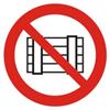 Запрещающий знак безопасности: Запрещается загромождать проходы (или) складировать